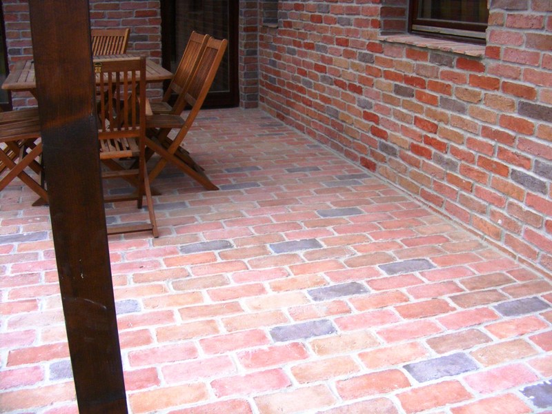 beton t�gla burkolat