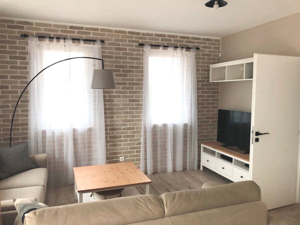 vil�gos t�glaburkolat