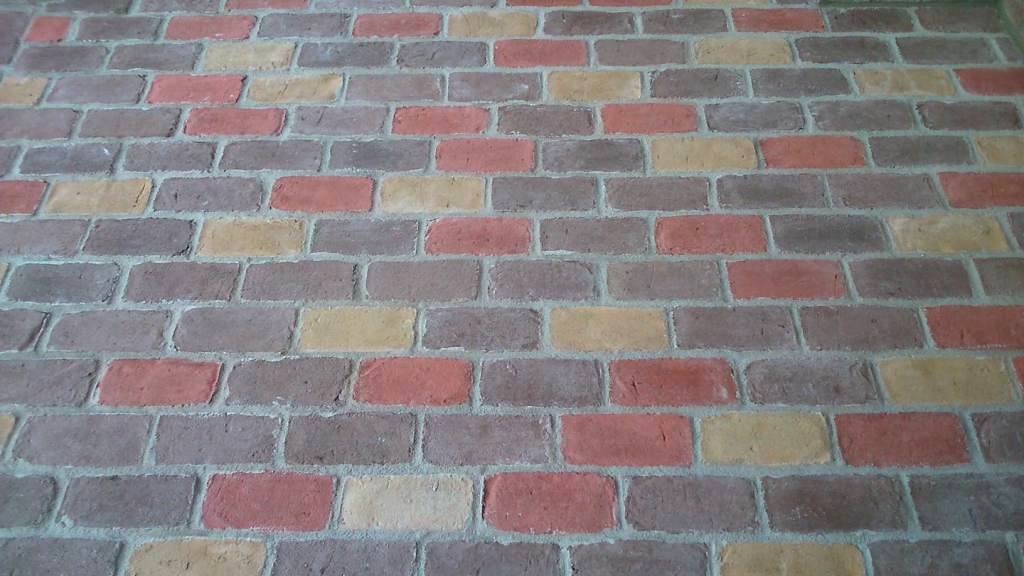 Rusztikus �szilomb vegyes j�r�lap veranda burkolat