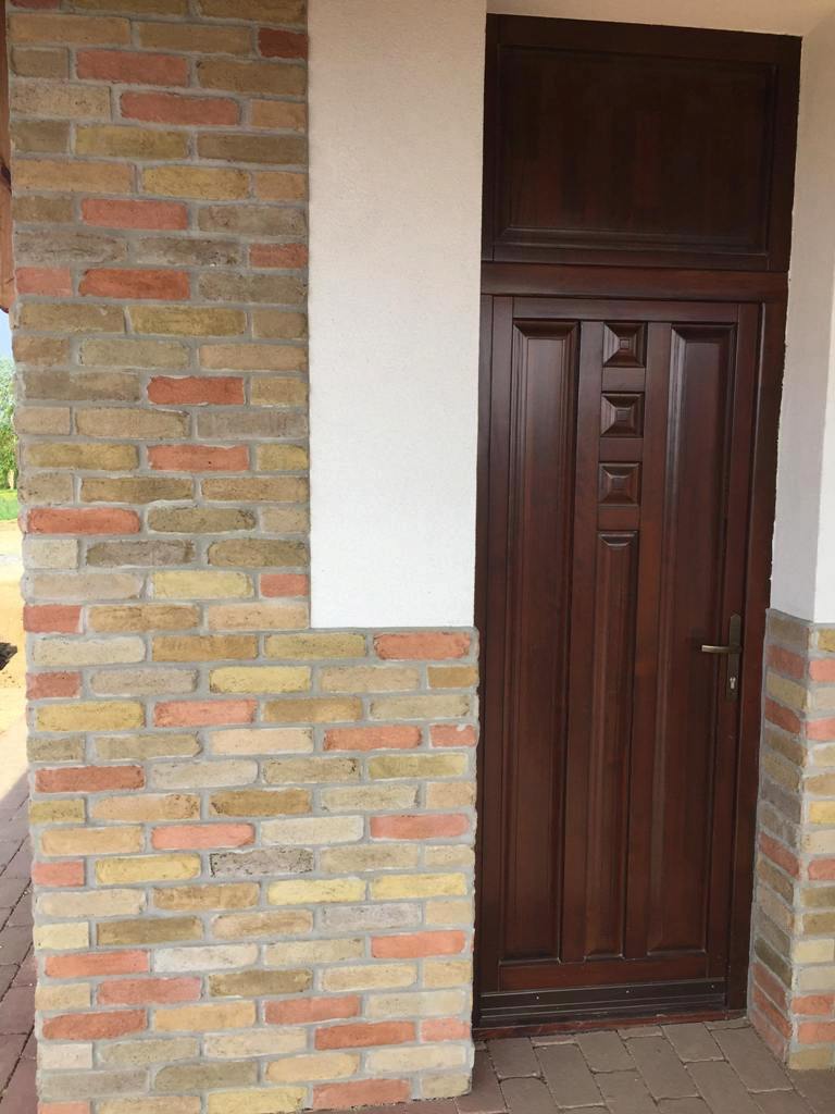 tarka szeletelt t�gla t�glaburkolat