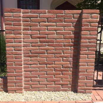 rusztikus t�gla ker�t�s zsaluk� zsaluelem