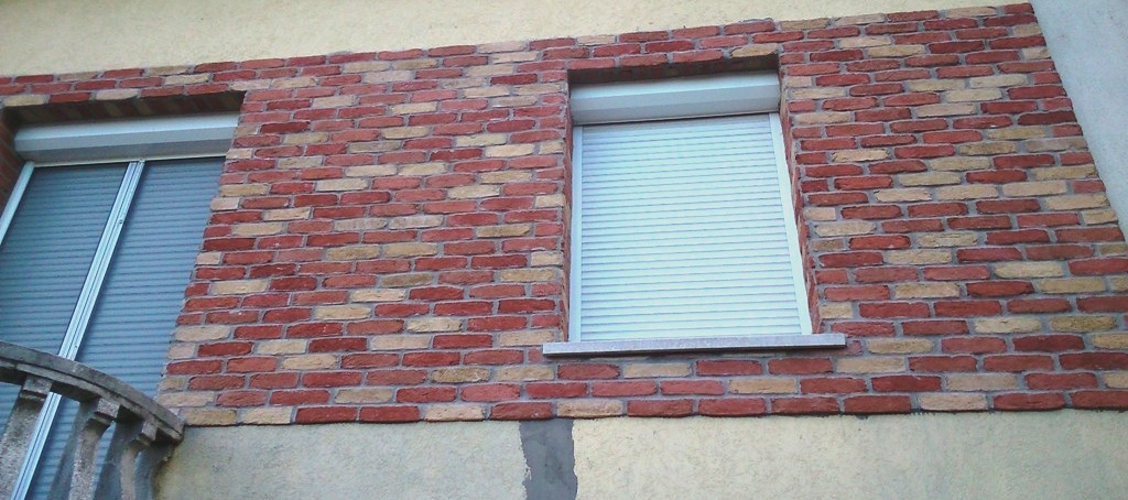 vegyes sz�n� t�gla